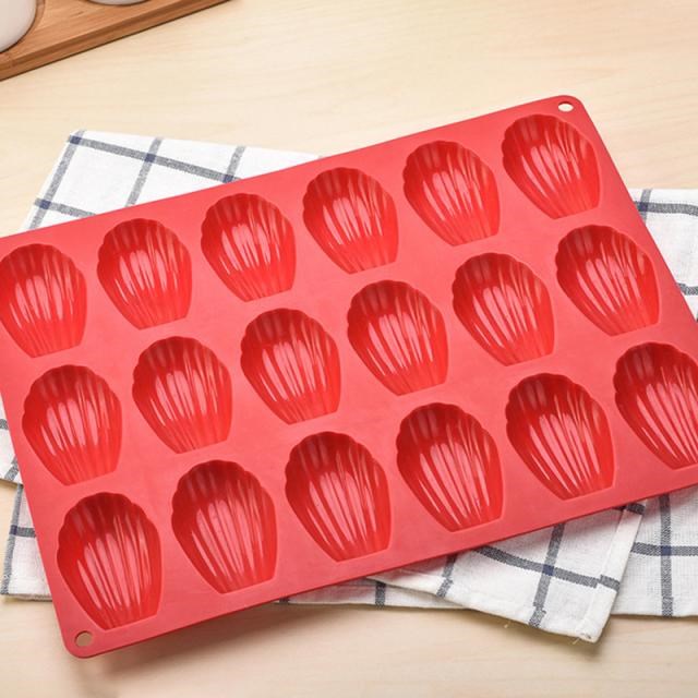 1PC Mini 18 Even Food Grade Madeleine Silicone Cake Mould DI
