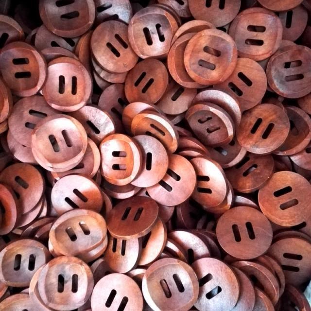 25PCs Coffee 2 Hole Log Sewing Button Scrapbook Card Decorat