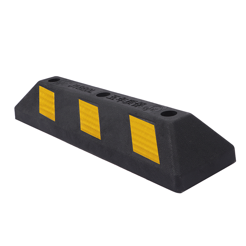 货车挡车器地下停车场挡车停车档车器车库地蹲橡胶定位器车轮挡块