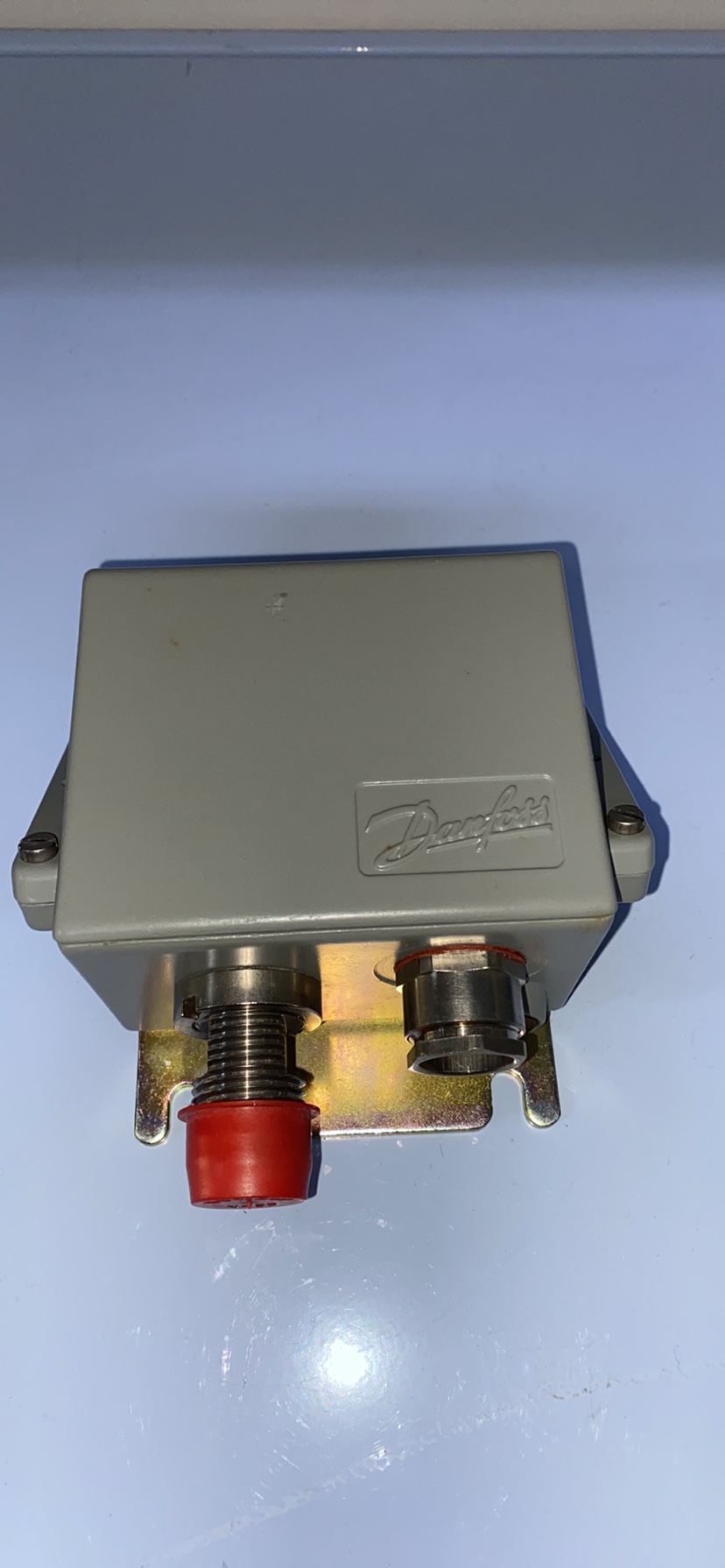 Danfoss丹佛斯EMP2-084G2106压力传感器全新现货议价