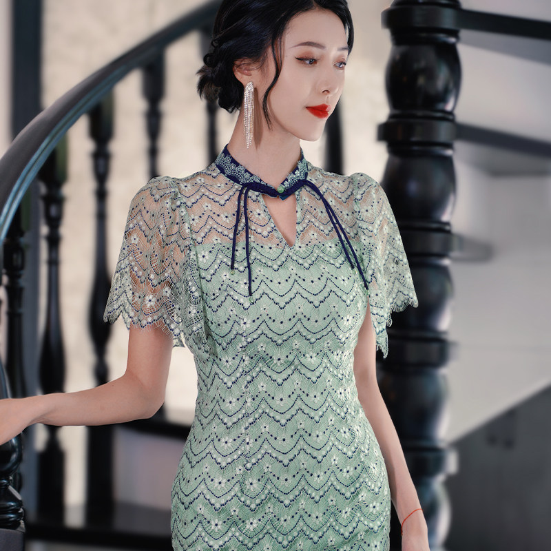 四美子蓝绿色妈妈旗袍女装兰若2022新款夏镂空钩花改良蕾丝连衣裙