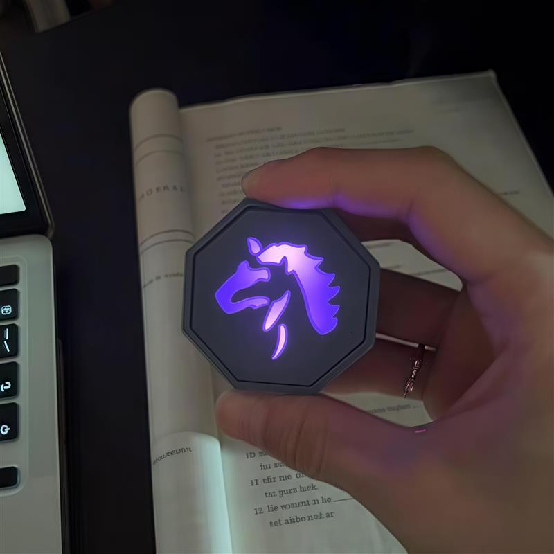 马符钥匙扣可发光成龙历险记同款十二生肖挂件3d打印挂饰护身符