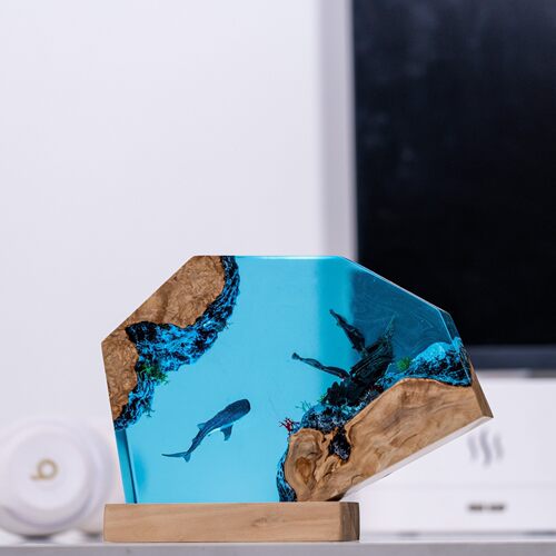 新款沉船和鲸鱼树脂夜灯水肺潜水