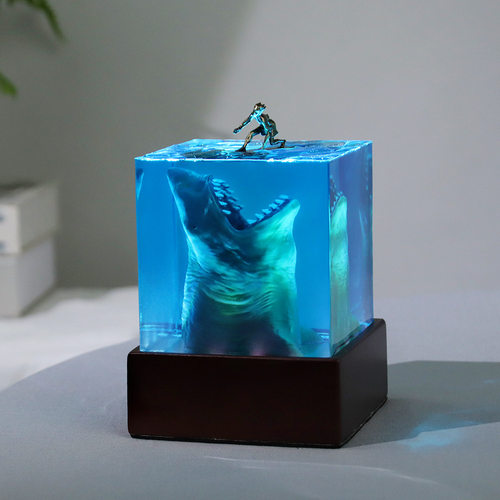 新款海洋鲨鱼冲浪员微景观夜灯
