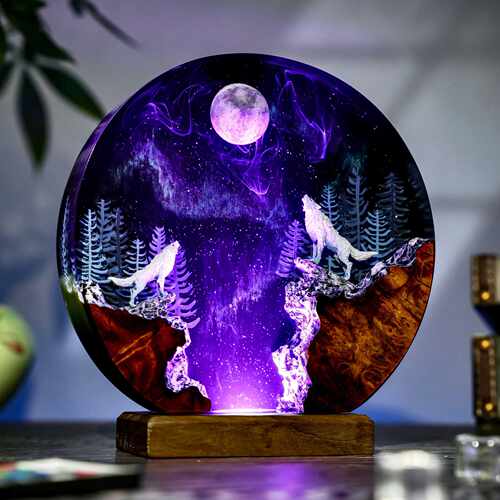 热卖树脂木灯雪狼宇宙银河小夜灯