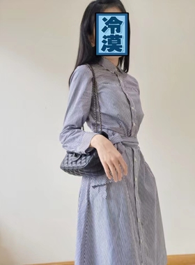 淡淡的美好气质！单排扣通勤蓝色条纹翻领长袖衬衫连衣裙女松紧腰