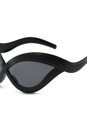 日本cherry kitty新款线条猫眼太阳镜 欧洲米兰时尚走秀款未来