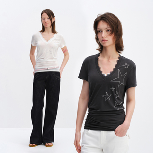 出逃赤岗西 T恤女不规则蕾丝拼接上衣 莱赛尔星星烫钻深V弯刀短袖