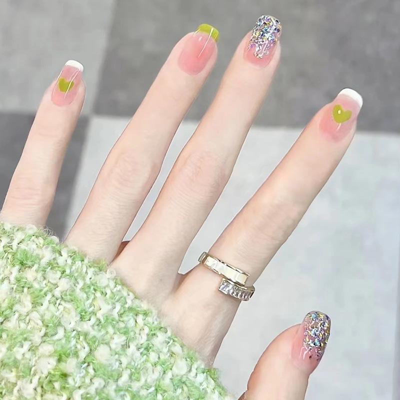 清新绿色爱心法式穿戴甲~短款闪亮银粉跳色美甲假指甲贴片