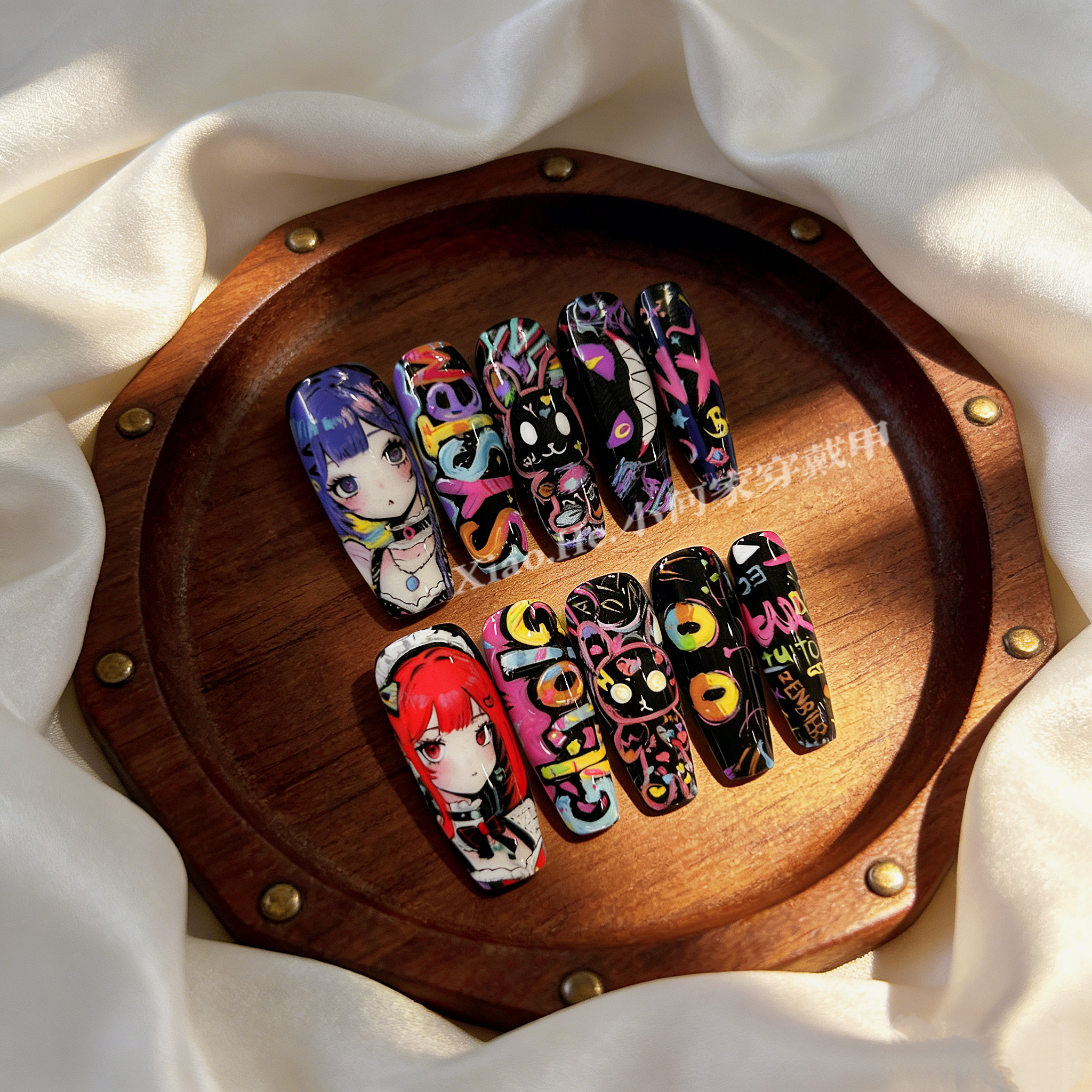 【 白夜协奏 】小何家纯手工穿戴甲·高级手绘美甲贴片,商务/设计服务,礼品定制,淘宝优惠券,粉丝福利购,淘宝优惠卷