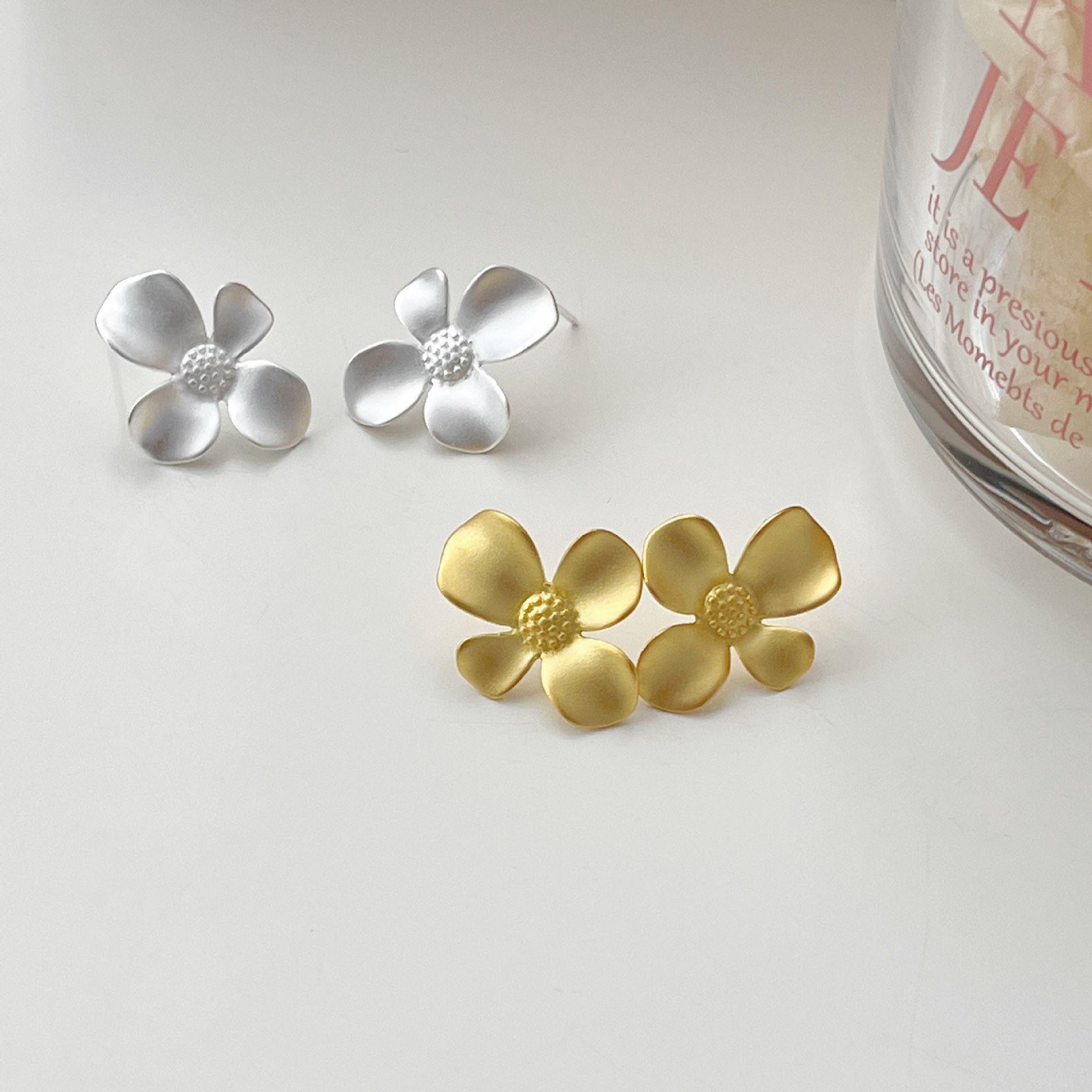 英国设计师cherry kitty新款925银雾面磨砂栀子花耳钉女轻奢高级