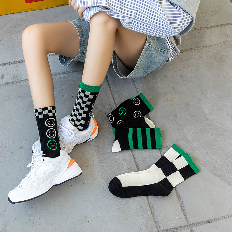 棋盘格子条纹外穿秋冬纯棉中筒袜