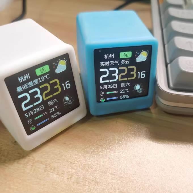 iFi多功能天气时钟数码相框电子相册股票信息礼物桌面创意摆件W使用感如何?