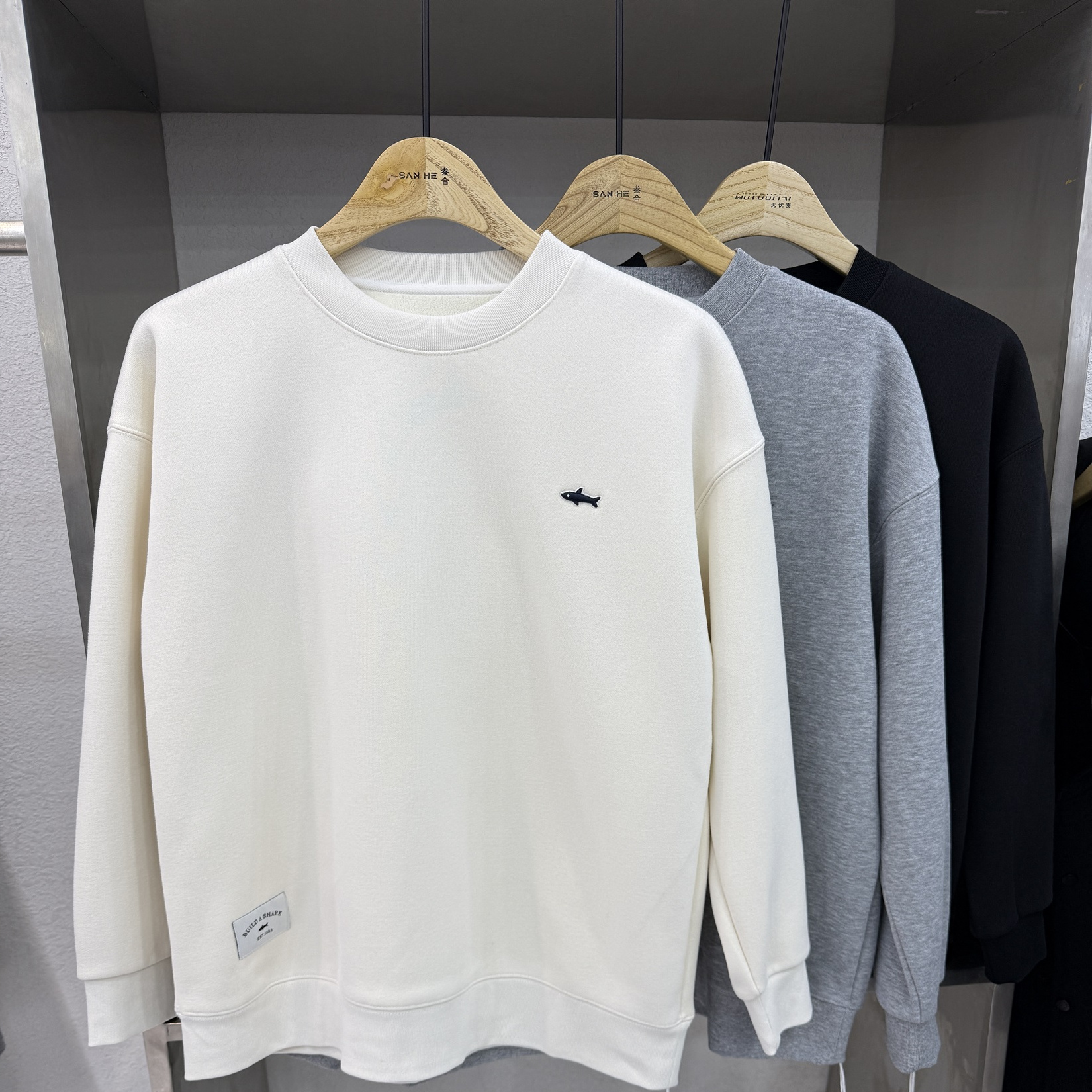 2025秋冬新款美式高街刺绣圆领加绒卫衣男宽松休闲百搭打底衫上衣