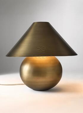 工厂直销原戈台灯别墅覆古金属做旧客厅台灯样板间展厅几何锥形斗