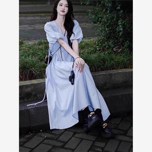 2025夏季新款法式温柔风蓝色收腰V领长裙宽松显瘦泡泡袖连衣裙女