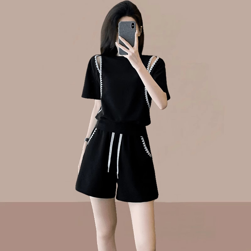 休闲运动服套装女2025夏季新款露肩短袖小个子爆款高腰短裤两件套