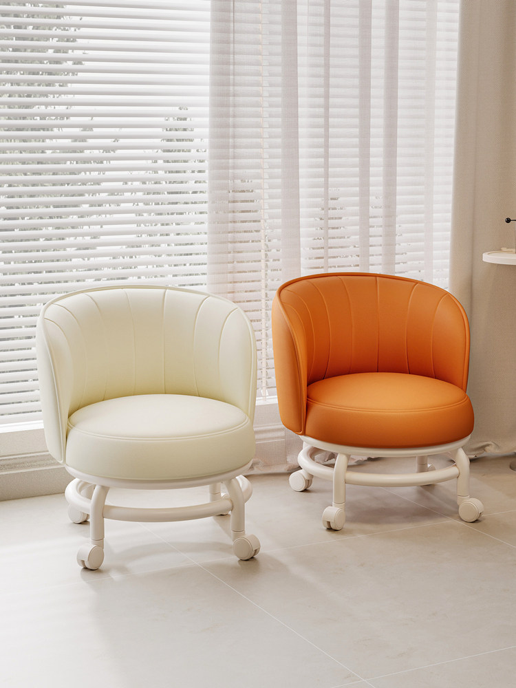 万向轮小凳子家用滑轮静音矮凳移动滚轮板凳带轮子儿童靠背小椅子