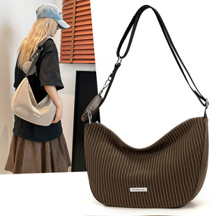 Colorful Fox小众原创慵懒饺子包2025新款大容量通勤单肩包女斜挎