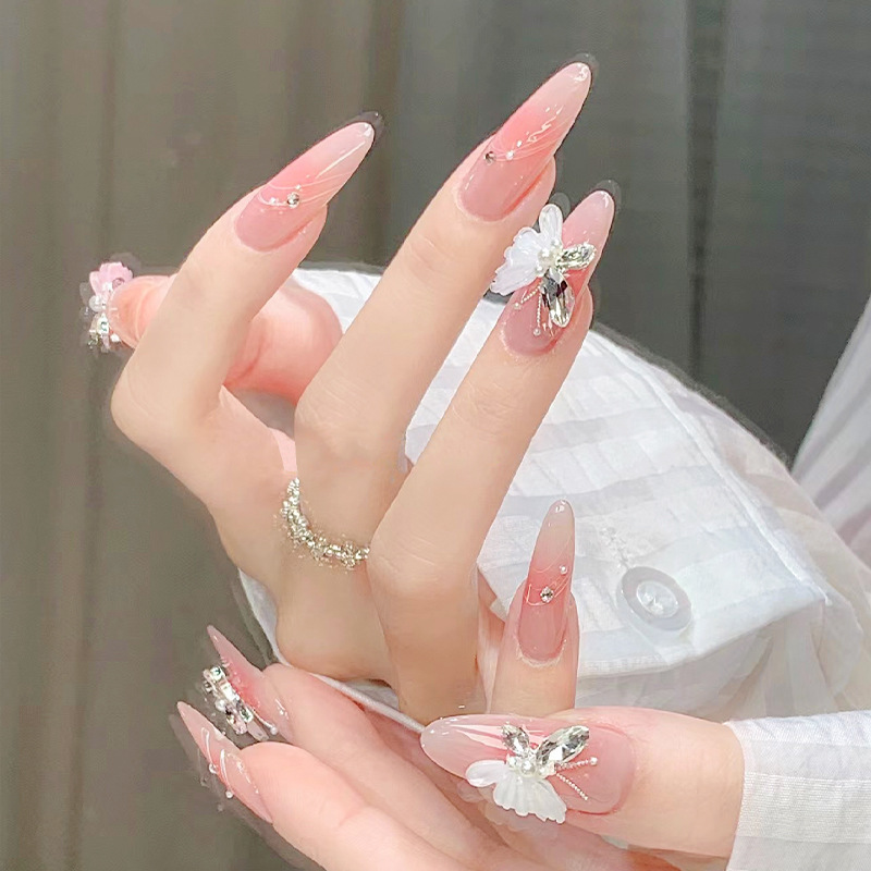 穿戴甲腮红冰晶纯欲美甲贴片