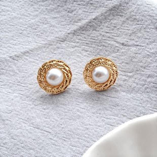 Geometric Pearl for Daily Studs Look Chic Elegant Earrings