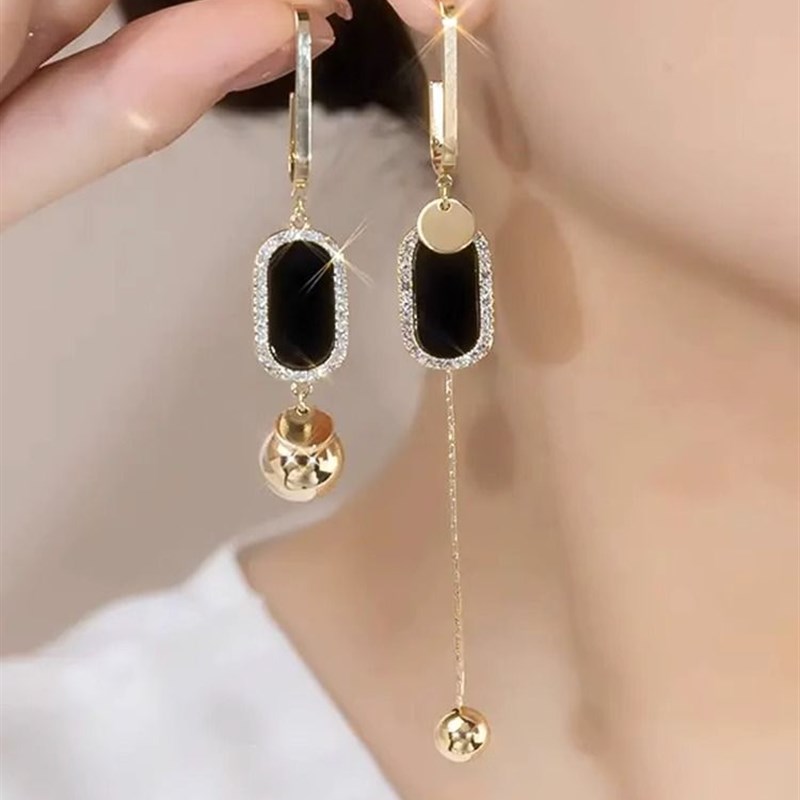 2025 Fashionable Needle Earrings Geometric Earrings for Wome