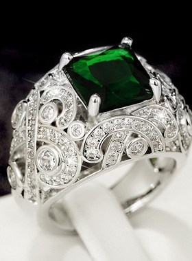 French Colorful Gemstone HighEnd Emerald Ring Design Light L