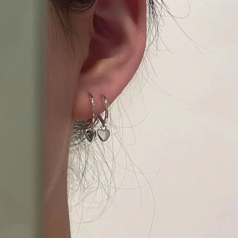 Silver Minimalist Earrings 2025 Trendy Womens Ear Studs Hear