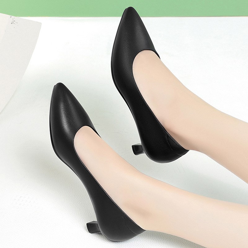 Soft Leather Work Shoes for Women 2025 Spring Autumn Pointed