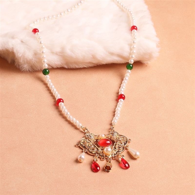 Vintage Ornaments Red Bead Safety Lock Necklace Bead Pendant