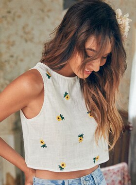 European Womens Tops 2025 Strappy Sweet Crop Camellia Embroi