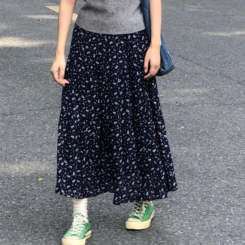 藏蓝花复古肌理感碎花半身裙女夏季韩系文艺A字飘逸长裙