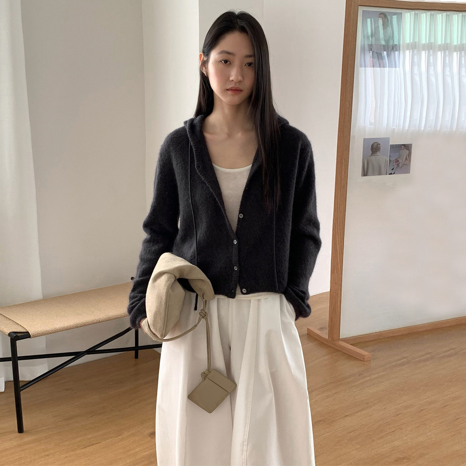 英国cherrykoko 休闲简约针织单排扣开衫女秋季纯色连帽宽松毛衣