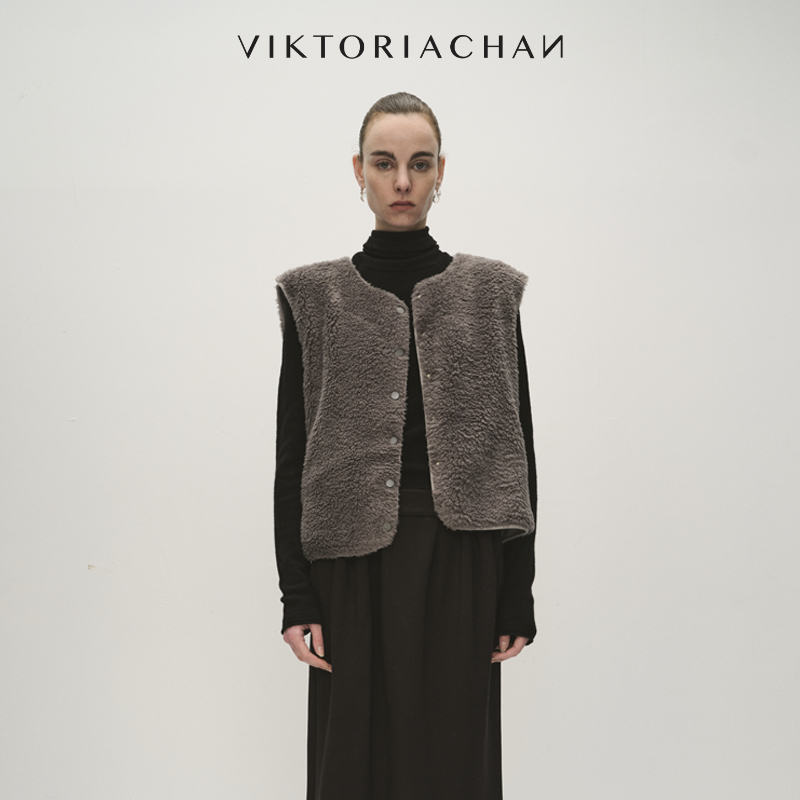 单排按扣摇粒绒加厚无袖背心