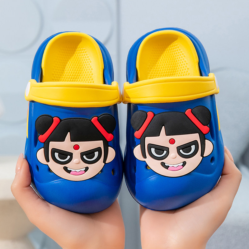 厚底防撞哪吒儿童洞洞鞋男童夏季居家洗澡防滑卡通沙滩外穿凉拖鞋