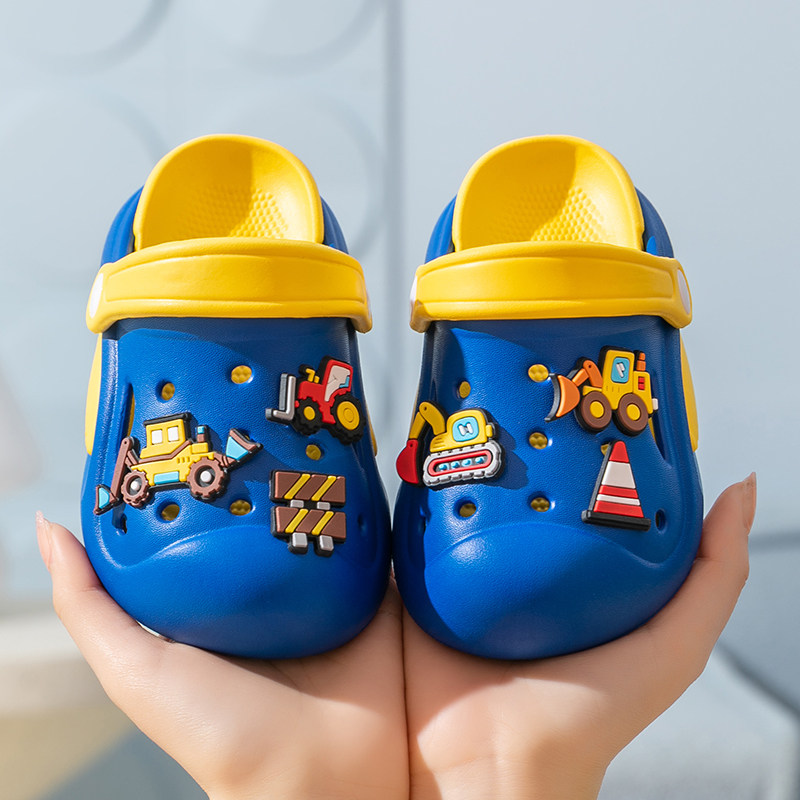 卡通可爱儿童拖鞋男童女童夏季室内厚底踩屎感宝宝外穿防滑洞洞鞋