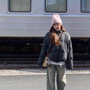 罗诚意【冰岛之恋】秋冬格子白鸭绒羽绒服女宽松显瘦短款上衣外套