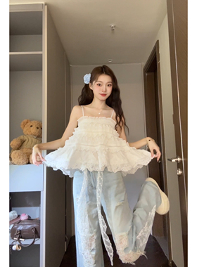 七分糖白色蕾丝吊带女设计感小众独特减龄漂亮上衣蕾丝牛仔裤
