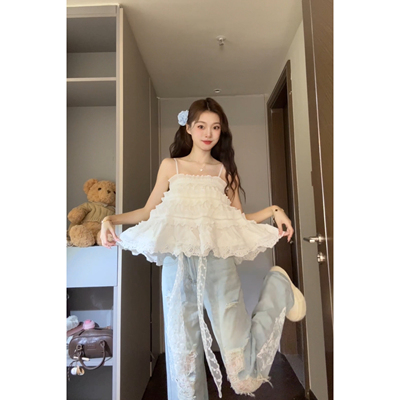 七分糖白色蕾丝吊带女设计感小众独特减龄漂亮上衣蕾丝牛仔裤