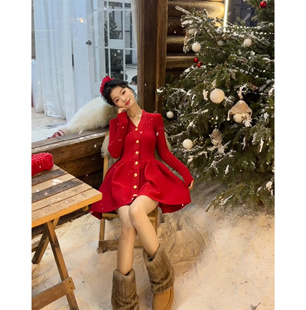 Seven七分糖复古红色V领针织连衣裙秋季气质修身收腰蓬蓬裙短裙