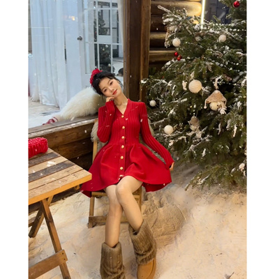 Seven七分糖复古红色V领针织连衣裙秋季气质修身收腰蓬蓬裙短裙