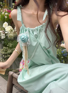 Seven 七分糖 薄荷曼波绿重工吊带连衣裙显瘦气质休闲沙滩长裙