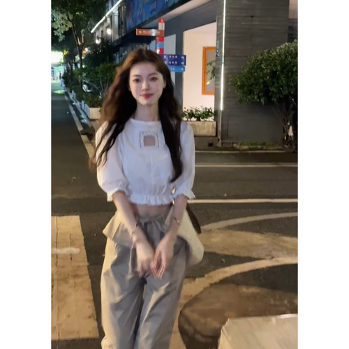 Seven七分糖法式温柔风设计蕾丝短款衬衫搭配屁帘休闲裤两件套女