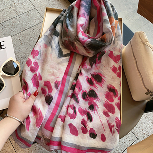 棉麻围巾女原创设计镶银线名族风粉花春夏新薄款长款两用防晒披肩