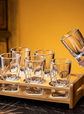 轻奢高档2二两白酒杯家用高颜值加厚玻璃烈酒具100ml洋啤酒杯套装