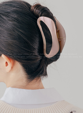 月亮形状大号鲨鱼夹洗澡抓夹女后脑勺盘发发抓气质简约发量多头饰