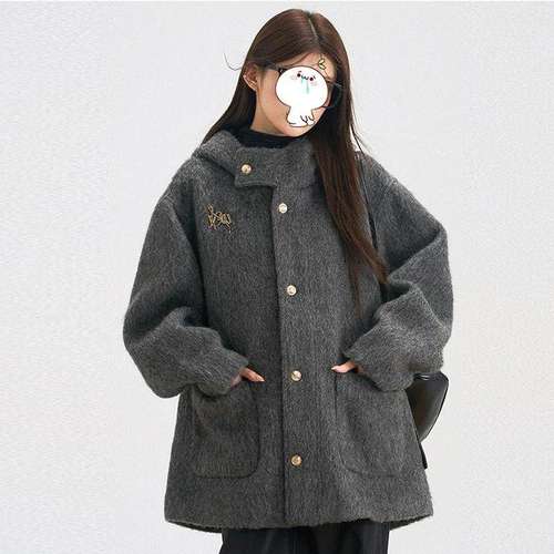 高级感连帽羊绒呢子大衣