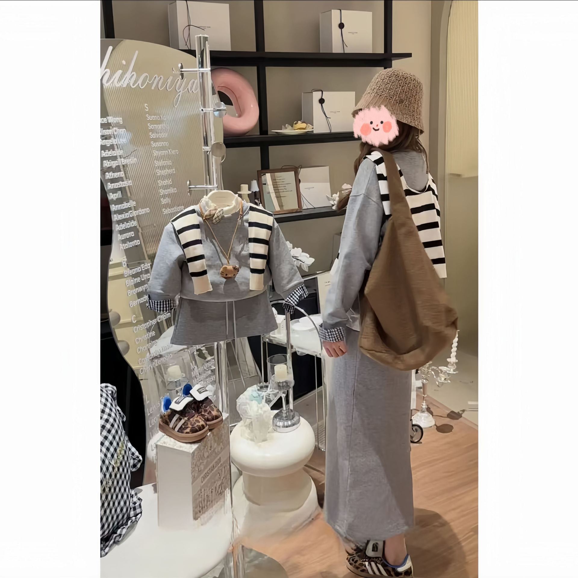 亲子装2024秋季新款舒适卫裙套装纯色袖口拼接母女款卫衣休闲气质