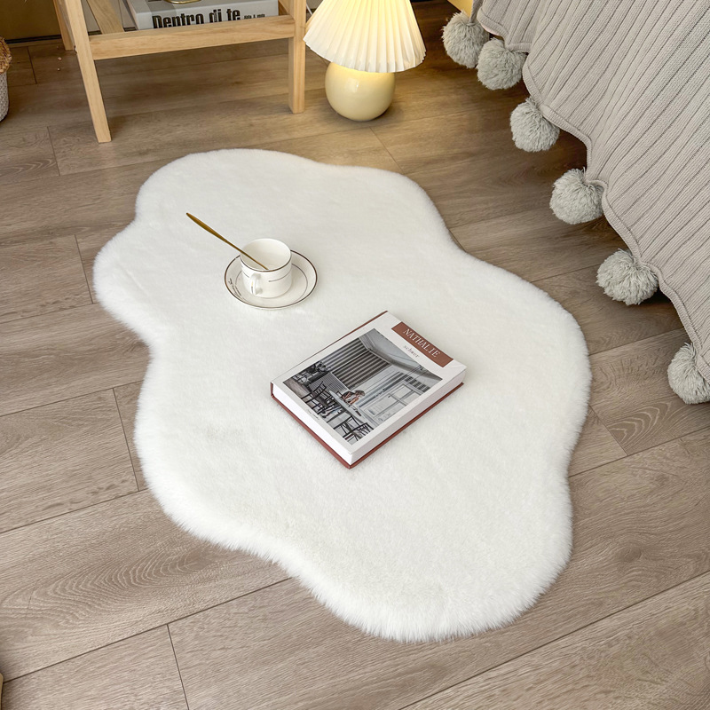 云朵异形兔毛绒地毯可机洗床边毯