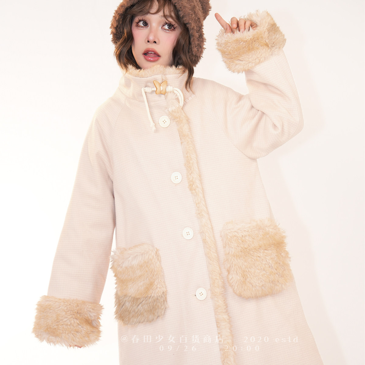 春田少女新春穿搭款雪绒花杏色大衣外套女加厚保暖立领毛呢大衣